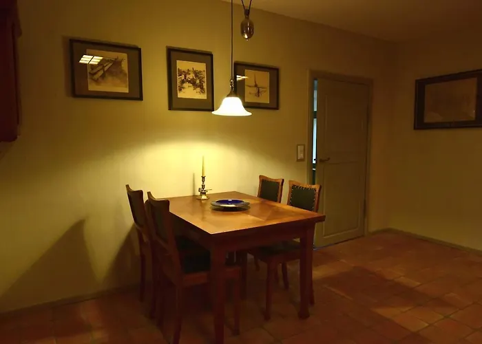 Neu Pfarrhof In Ostseenaehe *